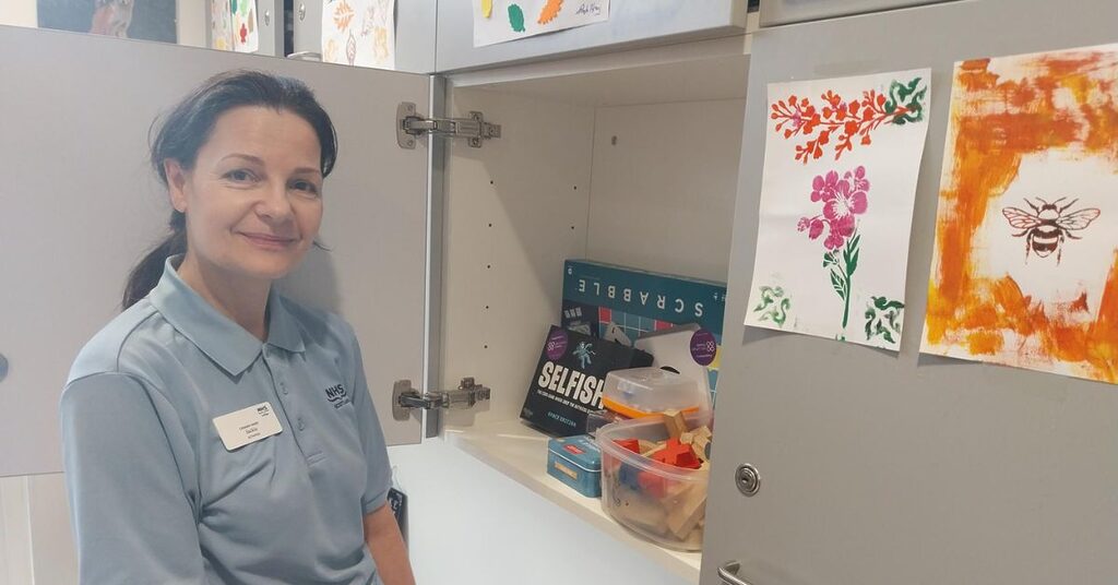 board games at canaan ward, royal edinburgh hospital